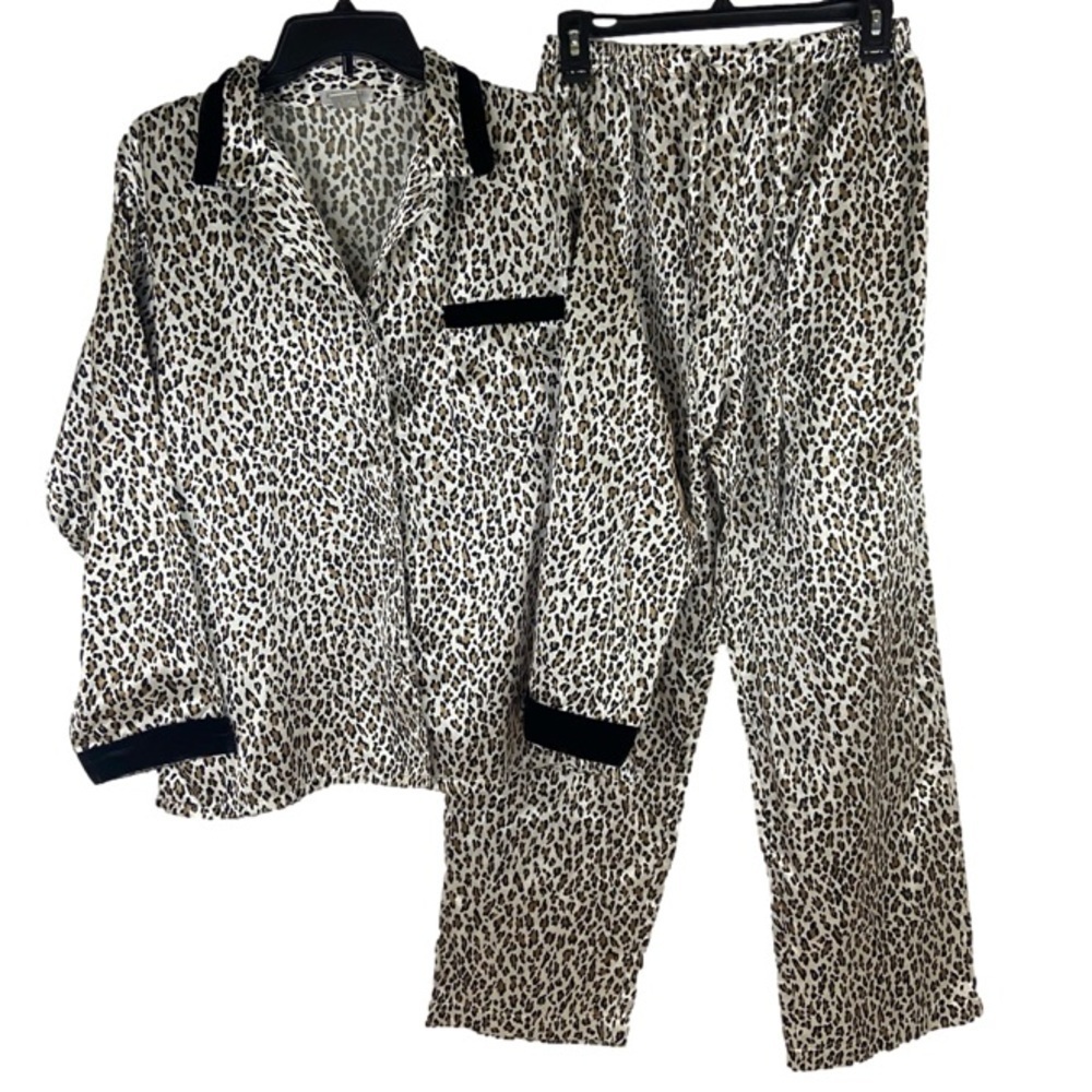 Leopard Print Satin Velvet Trim Pajama Set Evandale Intimates Medium Mobwife